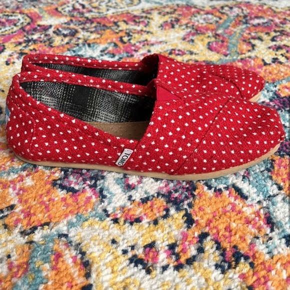 TOMS Red and White Polka Dot Flats Size 8 - Picture 2 of 5